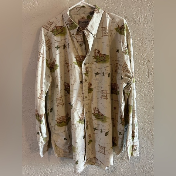 Tan shirt with deer and map pictures -long sleeve with buttons. Size XL - Picture 1 of 7